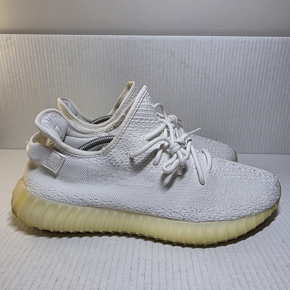 Adidas Yeezy Boost 350 V2 Cream Triple White Low Sneakers Mens Size 12 - Picture 3 of 8
